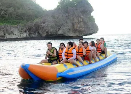 VPs in a banana boat at MODCon 2017